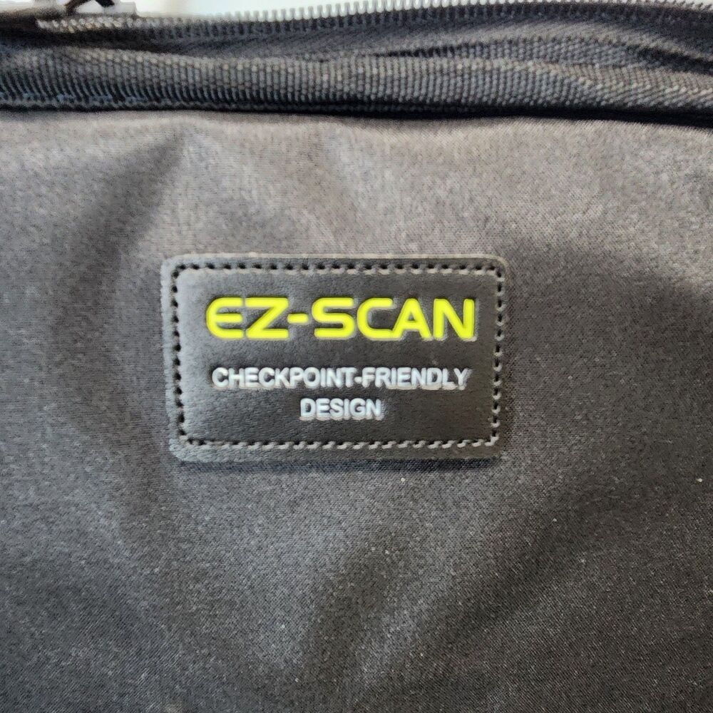 Kenneth Cole Reaction EZ-Scan 17" R-Tech Laptop Messenger Bag Black - Picture 7 of 12